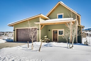 Home Exterior | 5 Mi to Winter Park