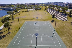Sportplatz