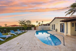 4 bedroom villa w/ Pool at Tierra del Sol (277)