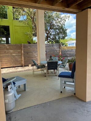 Outdoor dining