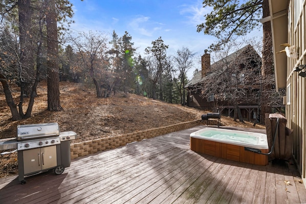 BBQ and Hot Tub