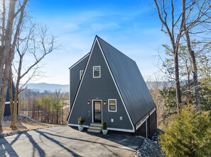 House 6 - Hunters Ridge