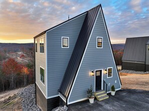 House 2 - Cottonwood Crest