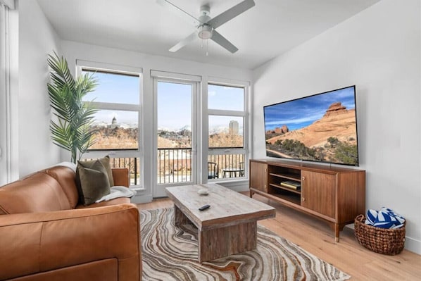 Stunning views of the Capitol, the mountains and the downtown skyline from the comfort of your top floor luxury space!