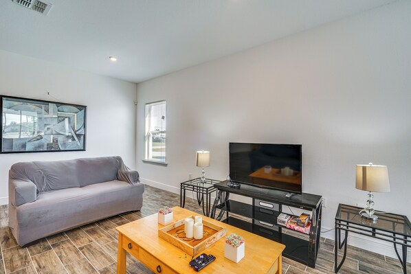 Punta Gorda Vacation Rental | 3BR | 2BA | 2,000 Sq Ft | Small Step to Access