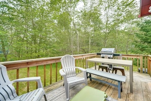 Private Deck | Gas Grill | Outdoor Dining Area