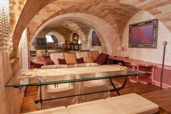 Living and dining area