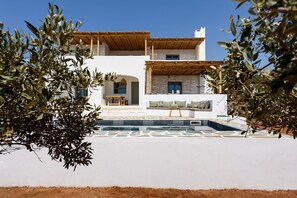 Bougainvillea Vacation Rental Villa | Antiparos (3)