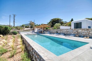 Stone Pine House | Antiparos (2)