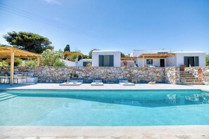 Stone Pine House | Antiparos (3)