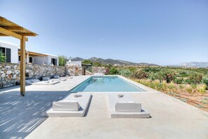 Stone Pine House | Antiparos (4)