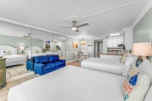Studio with 2 Queen Beds