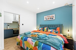 Bedroom 1 SuperKing (Slips into Two Singes)