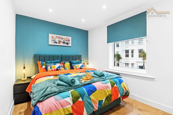 Bedroom 1 SuperKing (Slips into Two Singes)