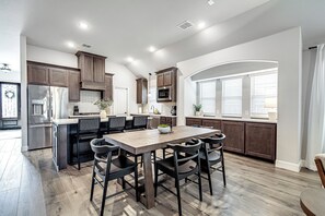 Dining Room & Kitchen