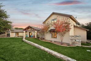 Located in Gaines bend