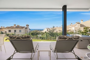 Seaview from your private terrace with jacuzzi.
