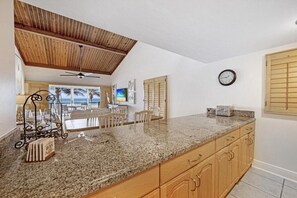 Kitchen1c