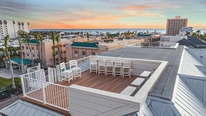 Twilight - Blue Lagoon - Unmatched Rooftop Deck - Gulf Views