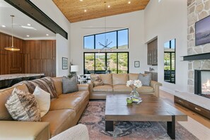 Home Decor, Indoors, Furniture, Table, Coffee Table