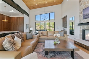 Home Decor, Indoors, Furniture, Table, Coffee Table
