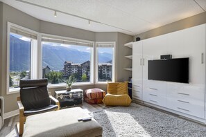 Architecture, Building, Furniture, Indoors, Living Room