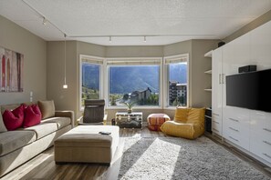 Architecture, Building, Furniture, Indoors, Living Room