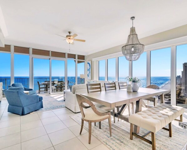 21st Floor Corner Unit With Luxury Finishes & Unparalled Gulf Views