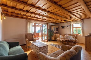 Living and dining room