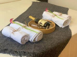 Bathroom amenities