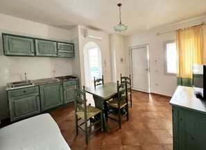 Autumn, Kitchen, Spring, Summer, Winter