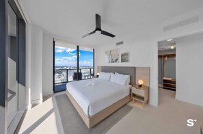 Bedroom: King size Deluxe bed 