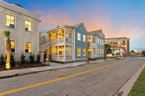 Your Charleston home away from home!