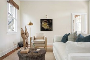 The living room allows for plenty of relaxation space for your group!