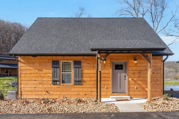 Cabin Exterior- Level Parking, Easy Entry