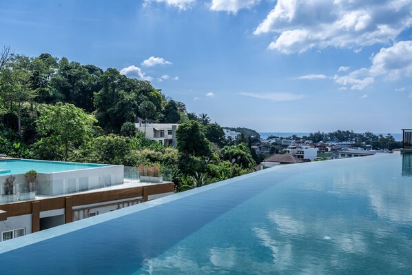 Rooftop pool