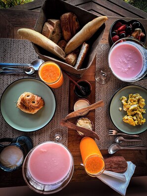 Breakfast meal