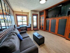 Charming Studio near Mountain House Base Area