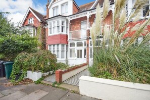 One stop Short Lets Brighton Apart Hotel