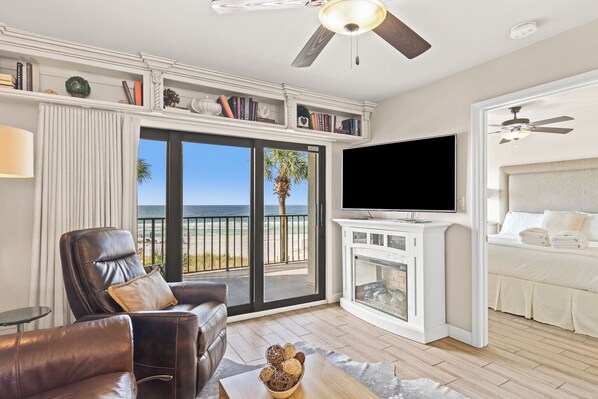 Living Room overlooking the white sand.