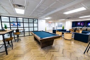 Spacious gaming room