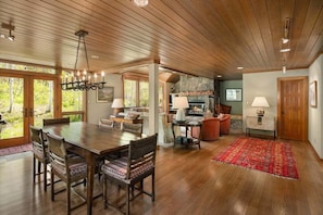 Seating for 6 at the dining room table. Enjoy meals with a view.