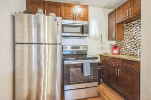 Prepare your favorite dishes in the full kitchen