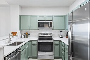 Create culinary delights in the full kitchen