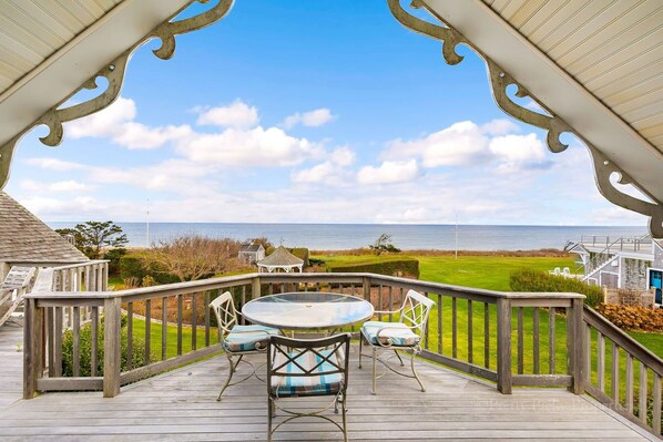 Welcome to Nauset Garden...also known as Compass Rose.