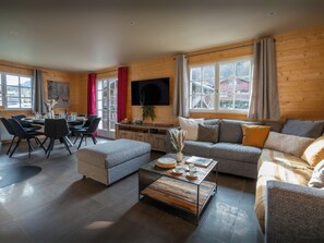 Living room/Dining