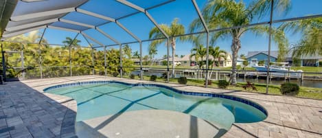 Swimming pool