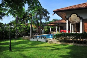 Kesorn Charming Authentic Thai Pool Villa Phuket (4008)