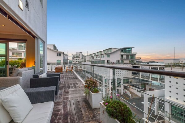 Spacious deck with outdoor seating