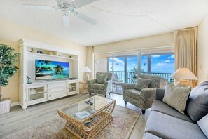 Dolphin Way 2 bed/2ba Gulf View Condo GCV3-005 (1860)